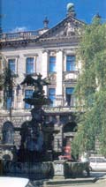 В этом дворце в городе Штеттине (ныне - Щецин) будущая императрица Екатерина родилась и провела первые годы жизни